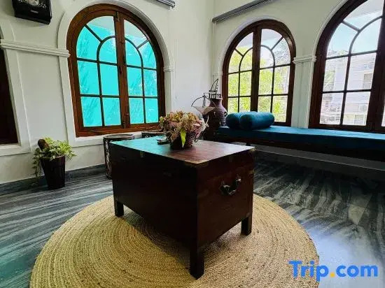 The Haven by Oshara Modern Kerala 3bhk AC Wifi Family Near Fort Kochi Parking