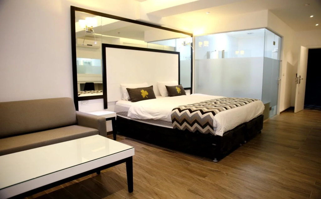 G Suites & Spa