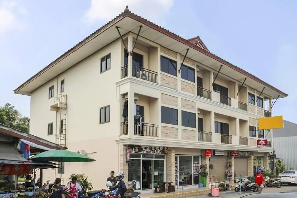 OYO 526 Baan Wararin Hostel