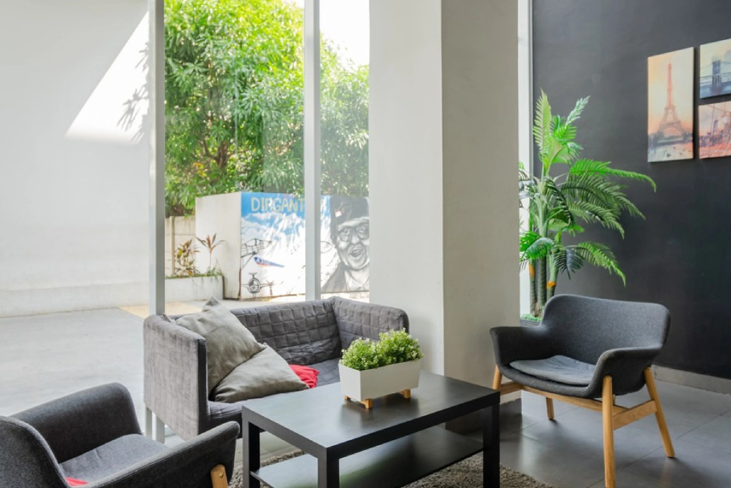 RedDoorz Apartment @ Aeropolis Tangerang
