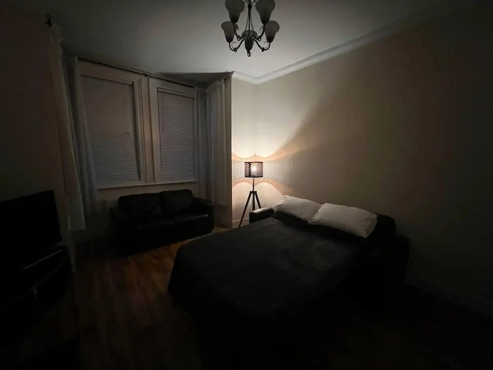 Charming 1-bed Apartment in West London