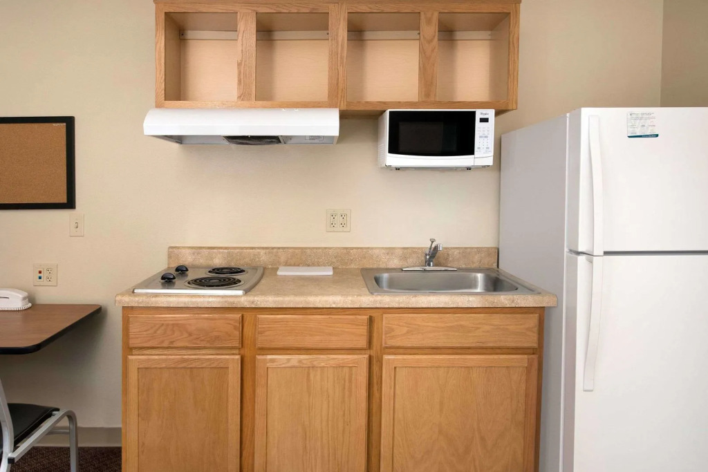 WoodSpring Suites Evansville
