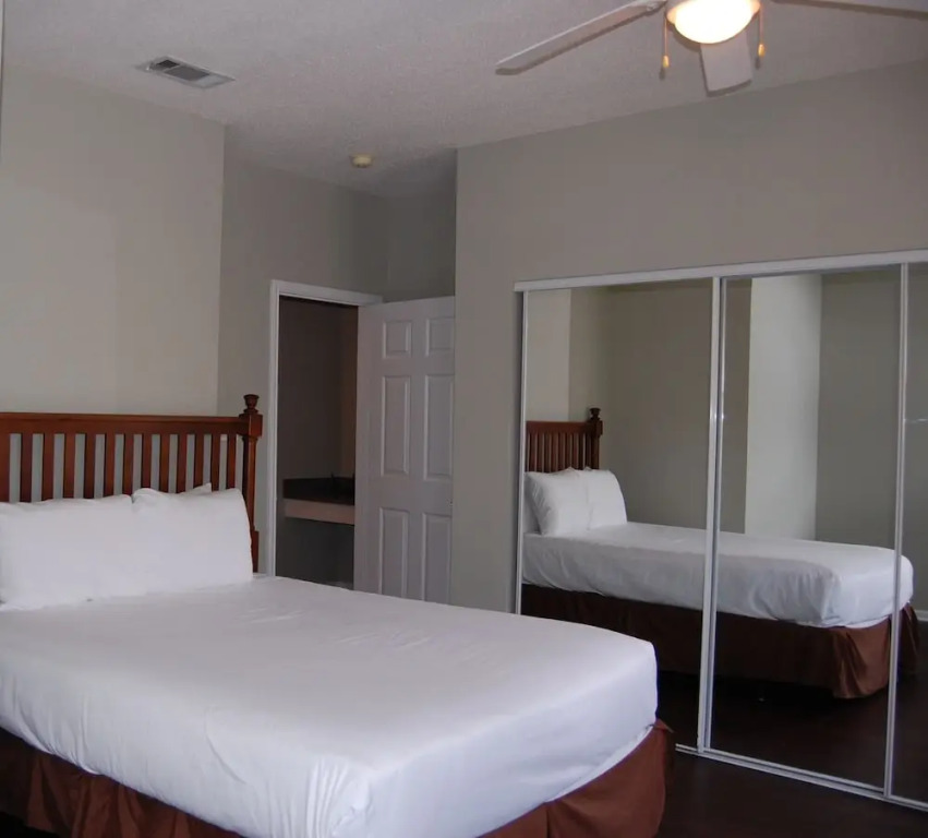 Legacy Villa 2006 2 Bedrooms 2 Bathrooms Condo