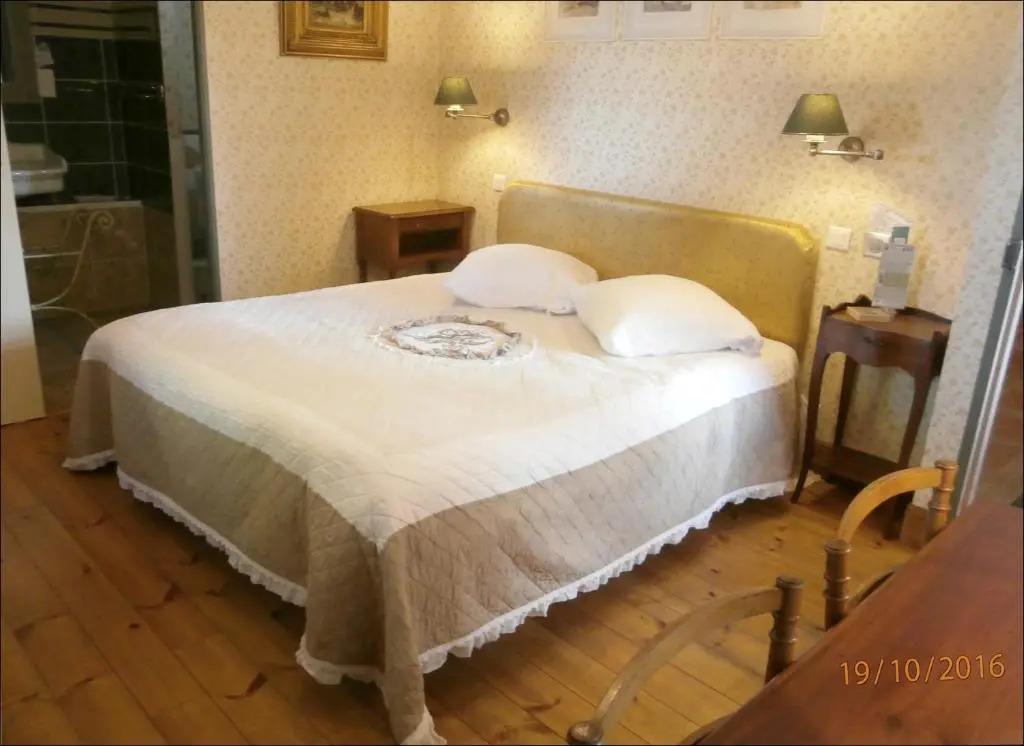 MANOIR de lESPERANCE Toute lannee Gites Chambres - Cabanes - PISCINE sous abri