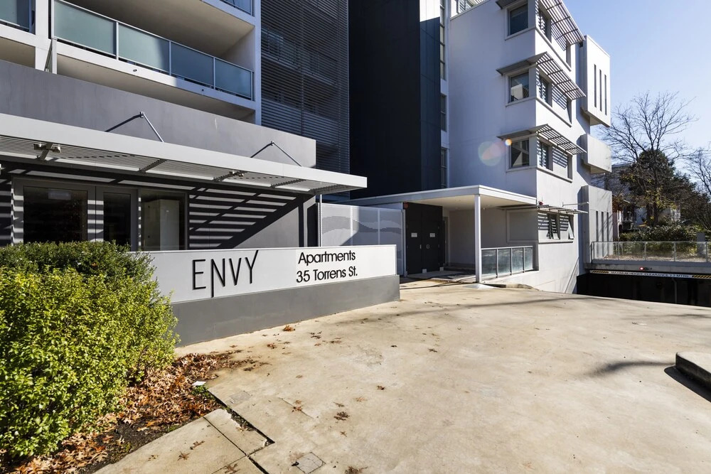 Accommodate Canberra - Envy