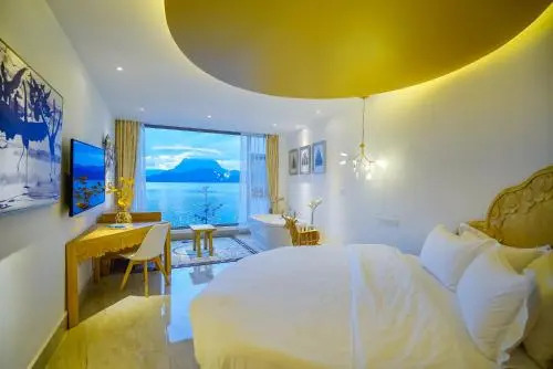 Lugu Lake Yinmi Lakeside Boutique Hotel