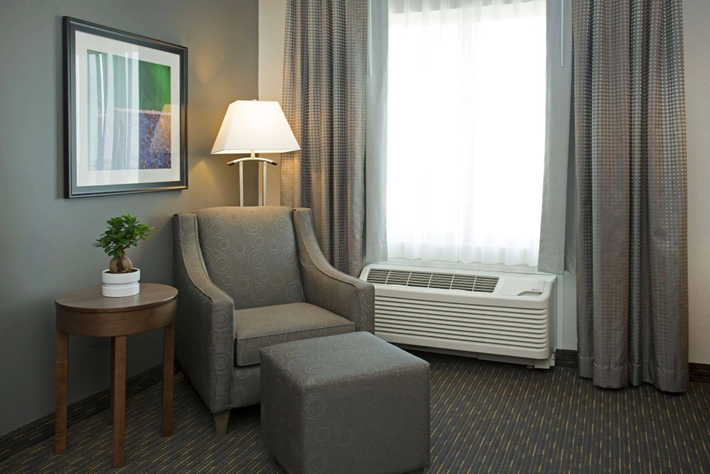 Wingate by Wyndham Calgary Airport