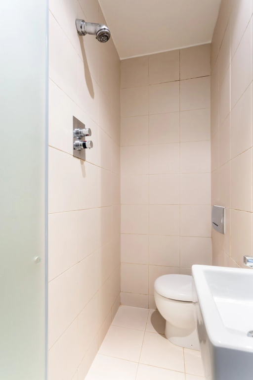Modern | Central | Private flat
