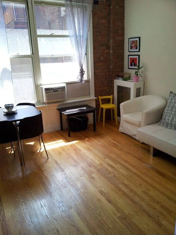 Macy View Apartments