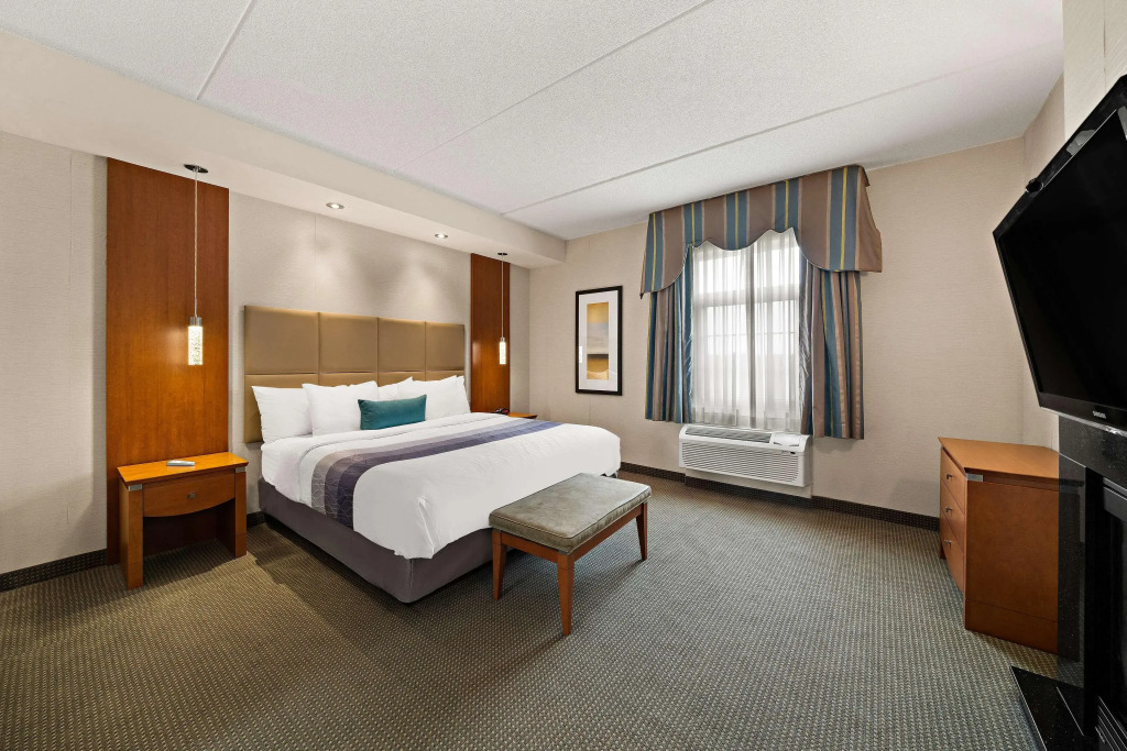 Best Western Plus Orangeville Inn & Suites