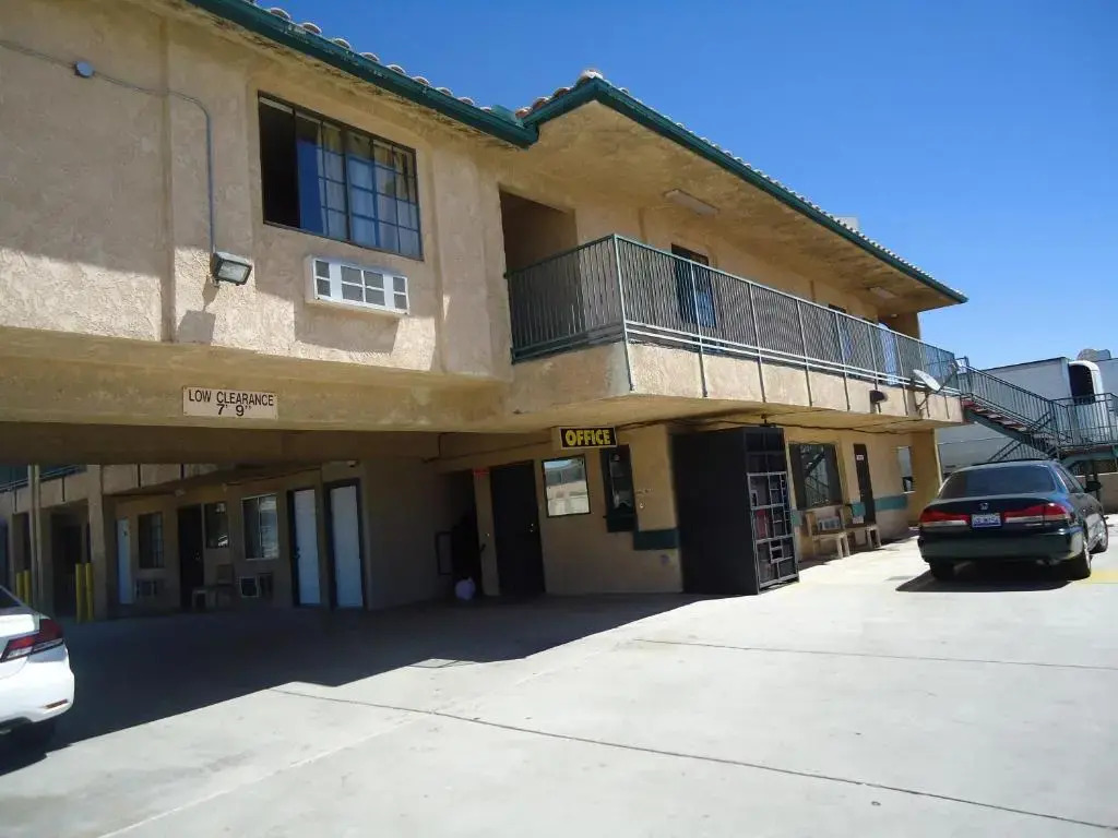 Economy Inn