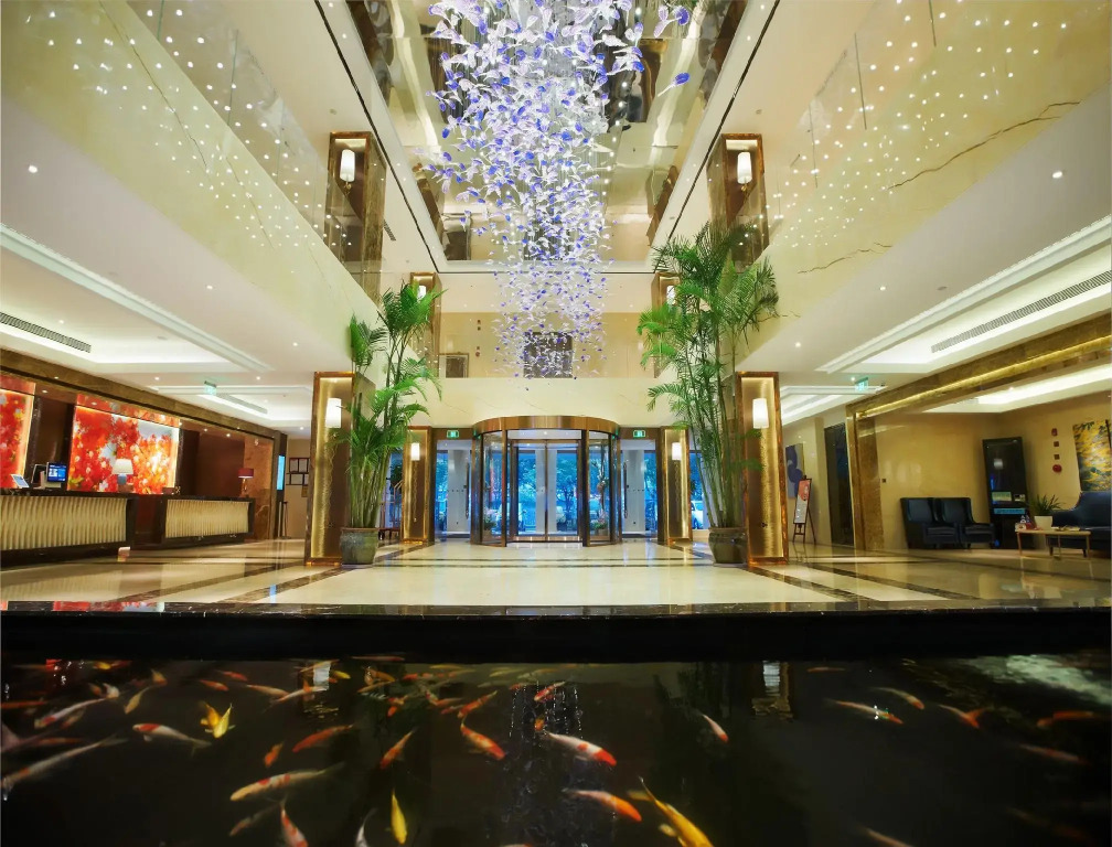 Xiamen Airlines Lakeside Hotel