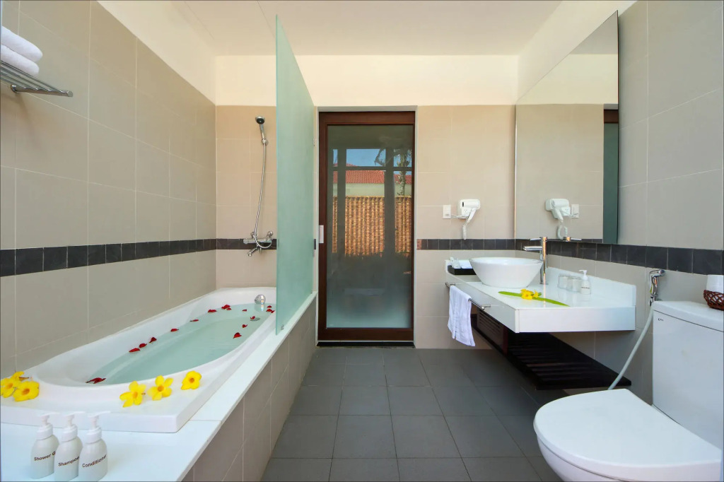 Tam Thanh Beach Resort & Spa