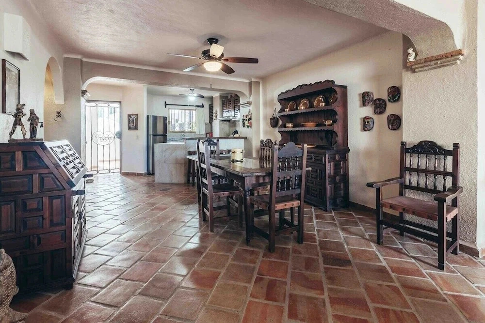 Ocean View 2Br Condo-balcony-beach-pool - 206