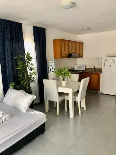 SUITES SOL DEL SUN Caribbean HOTEL BEACH CLUB & SPA