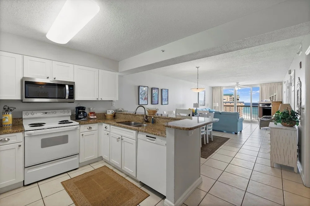 Pelican Beach 1816 2 Bedroom Condo by Pelican Beach Management