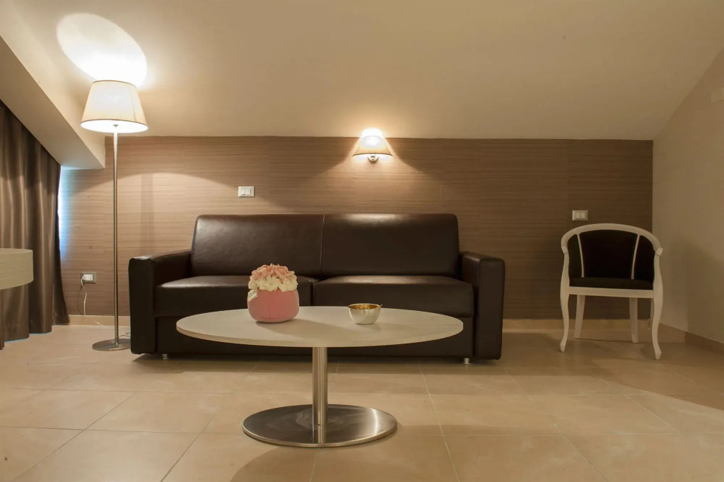 Hotel Fini