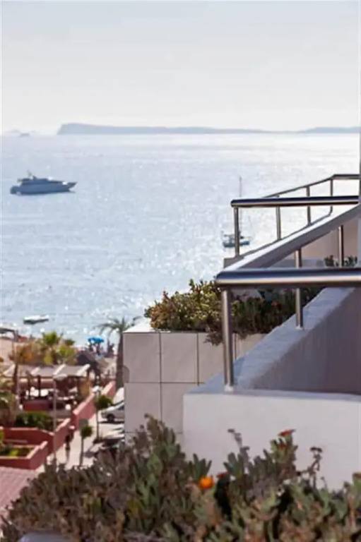 Apartamentos El Moro