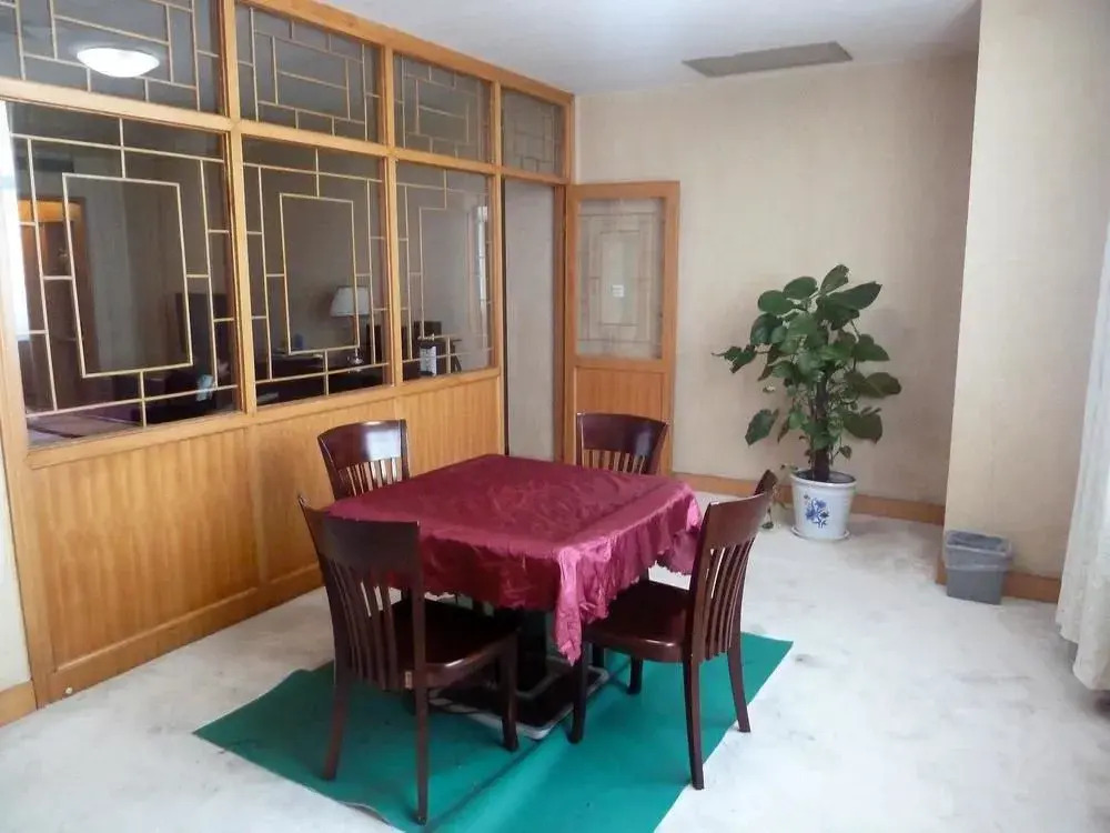 Liangyuan International Hotel - Suining