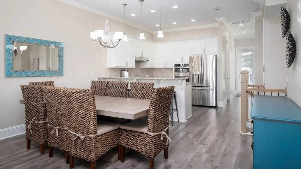 Gulf View Balconies! 3 Story Townhome With 4 Bedrooms, 4 Bathrooms! Sleeps 12