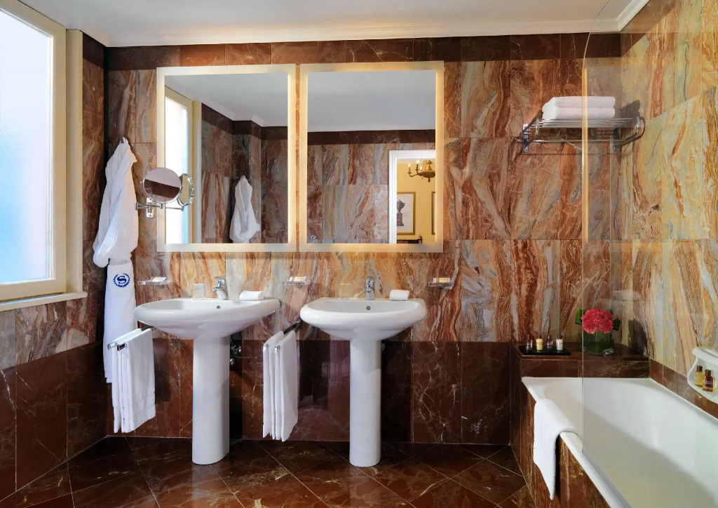 Sheraton Diana Majestic