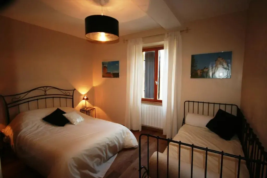 Aux Bories de Marquay, chambres dhôtes B&B avec piscine et SPA près de Sarlat