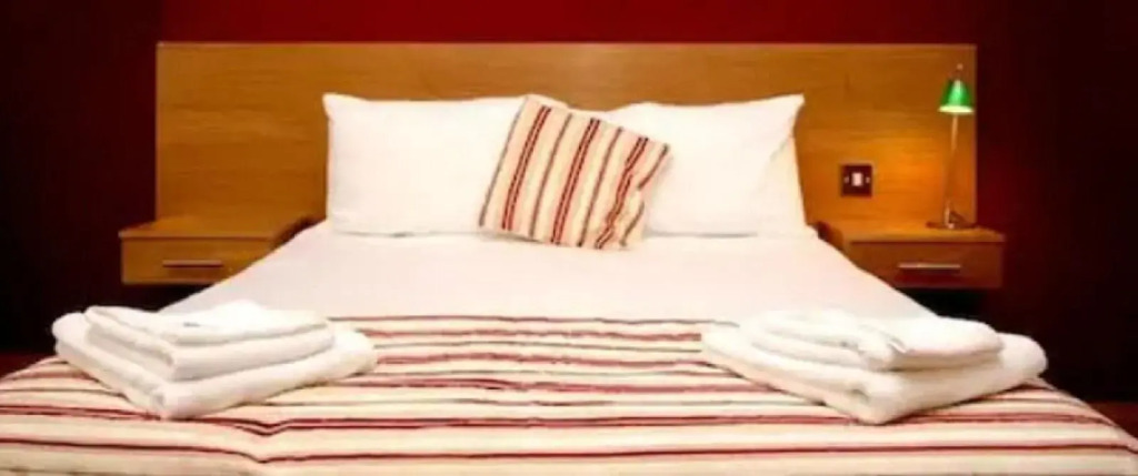 Newton Hotel