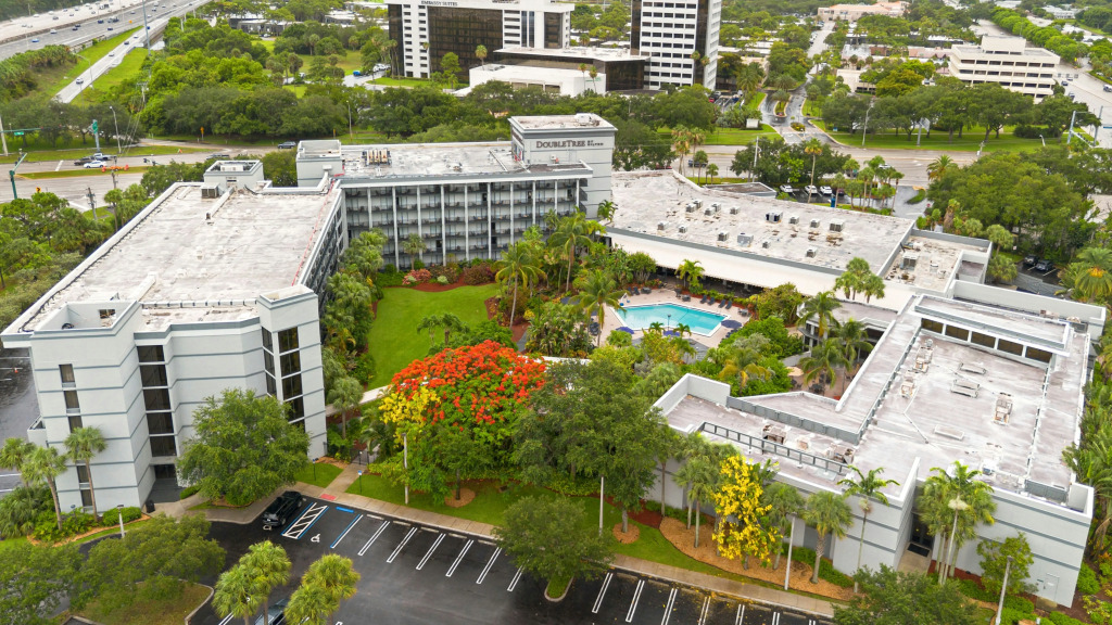 DoubleTree by Hilton Palm Beach Gardens