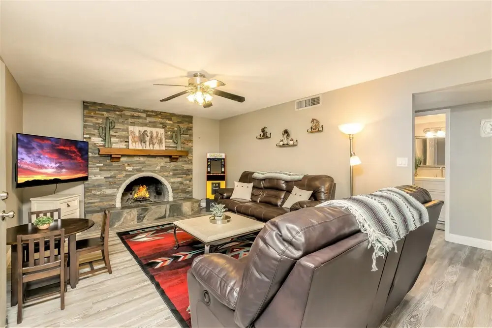 Rusty Spur by BlueBarrel Homes