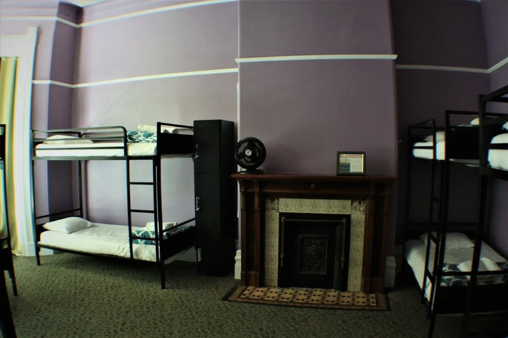HI Sacramento Hostel