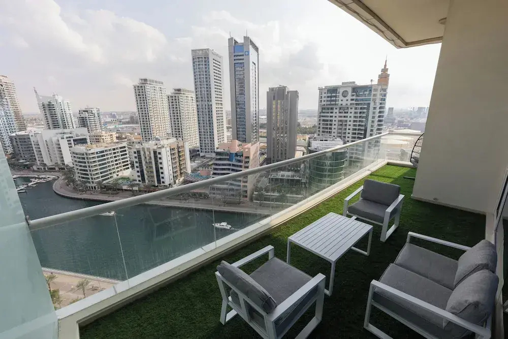 2 br in Dorra Bay - Marina View