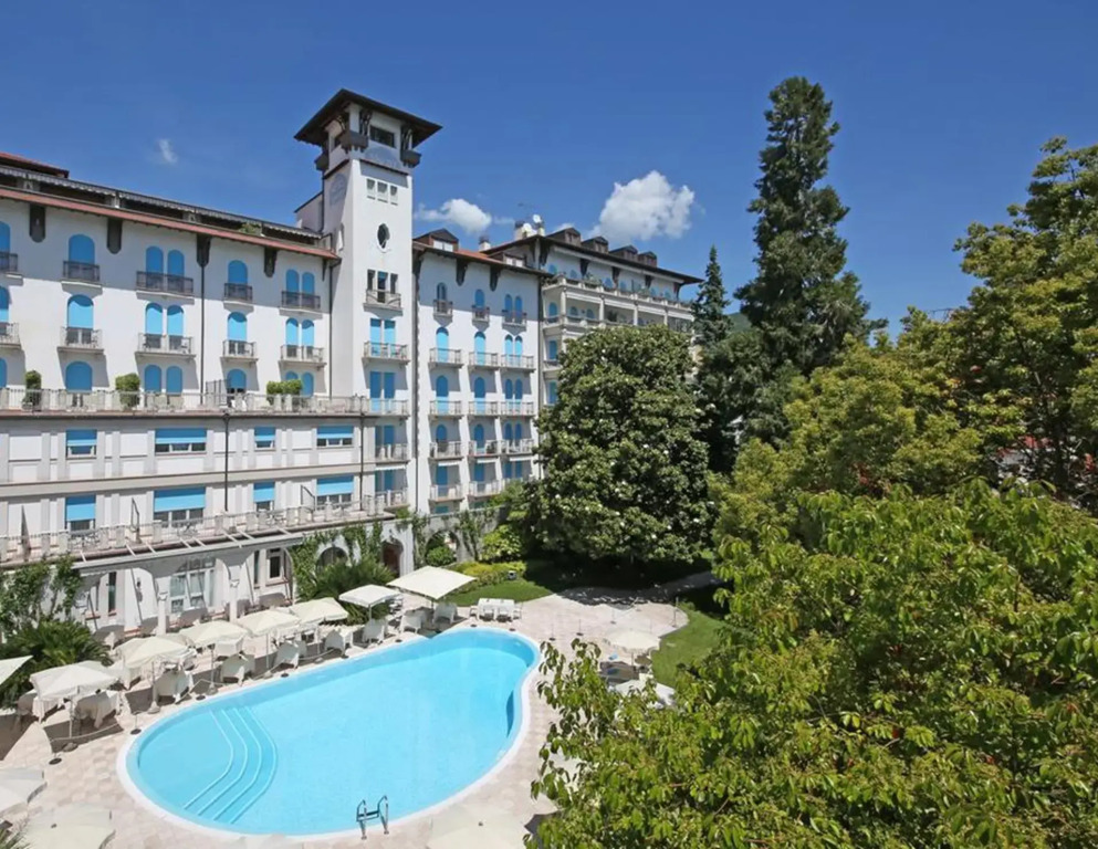 Hotel Savoy Palace