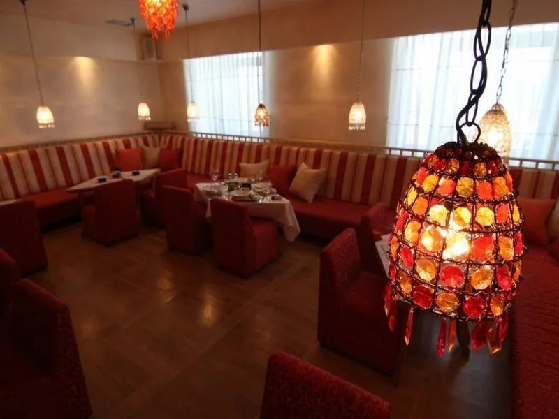 Merona Hotel