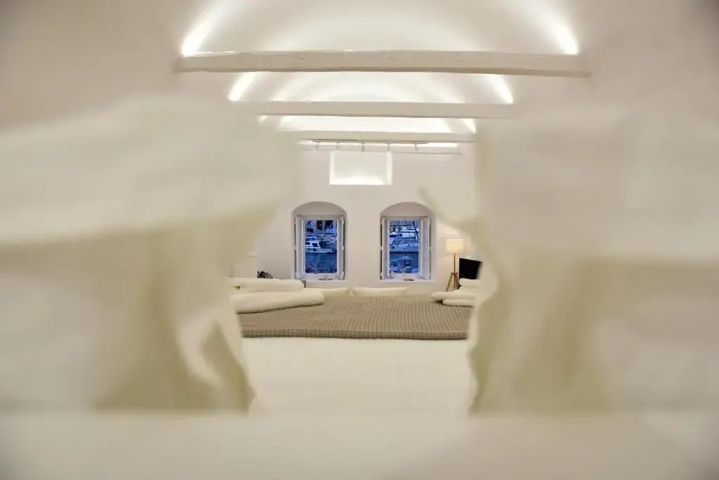 Hydra Hospitality Port Apartment
