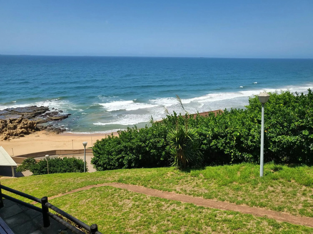27 Umdloti Stunning sea views