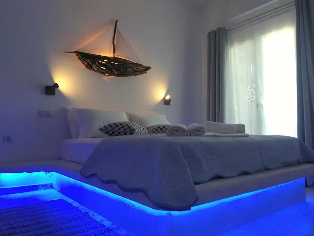 Enjoy Cyclades studios & suites