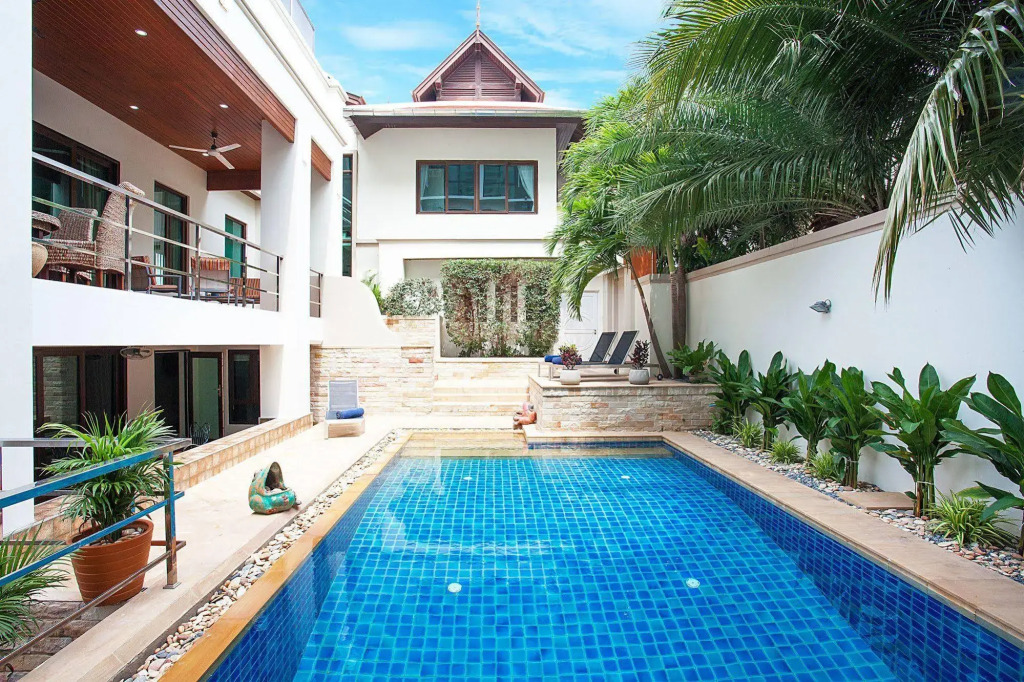 Angels Villa
