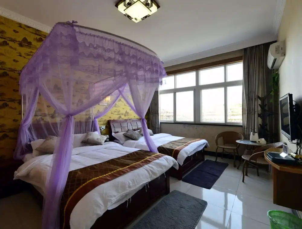 Wuzhen Pomegrante Garden Hotel