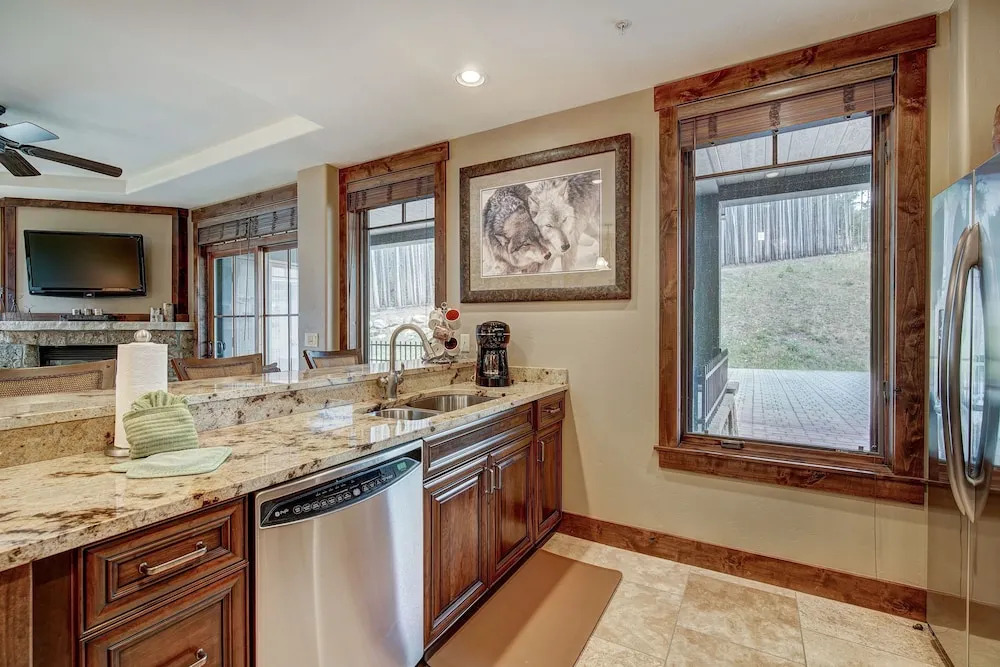 True Ski-in/ski-out Luxury Condo On Peak 7 1 Bedroom Condo by RedAwning