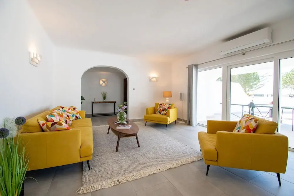 Lavanda Magnificent Five Bedroom Villa in Carvoe