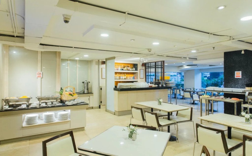 Seasons Siam Hotel