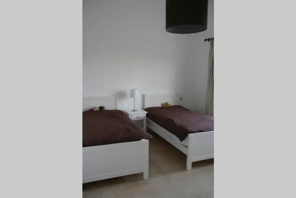 Villa with 5 bedrooms & 4 bathrooms - private heated pool