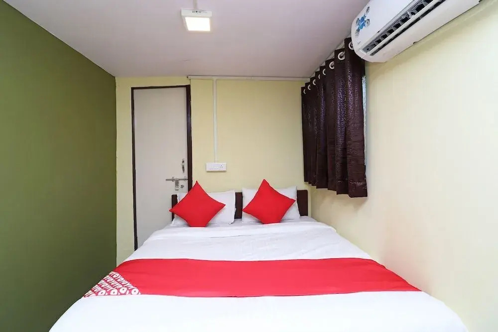 People's Castle By OYO Rooms