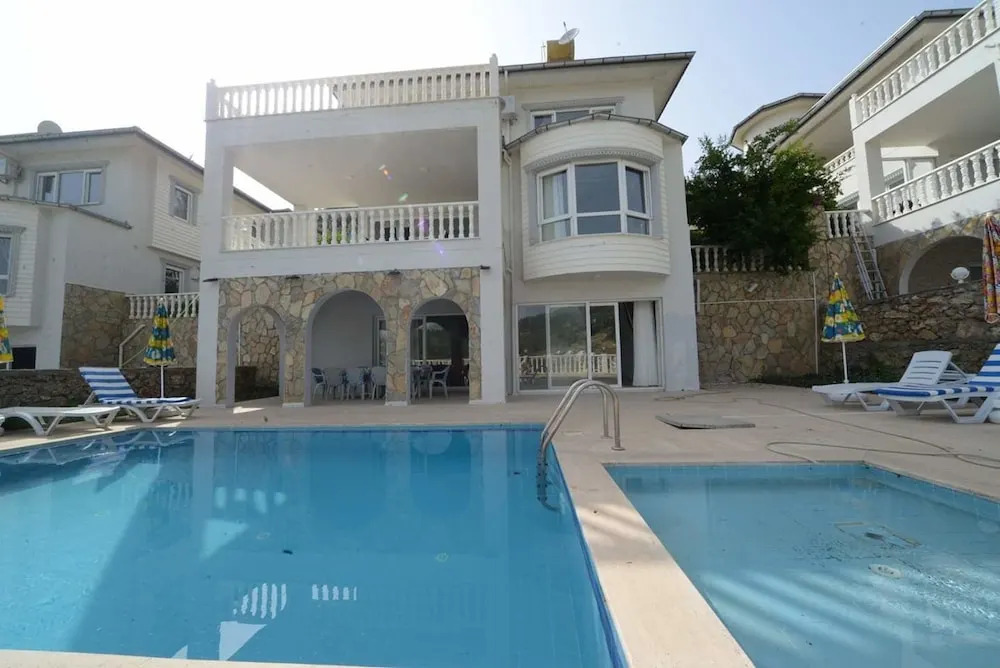 Emre White Villas 3