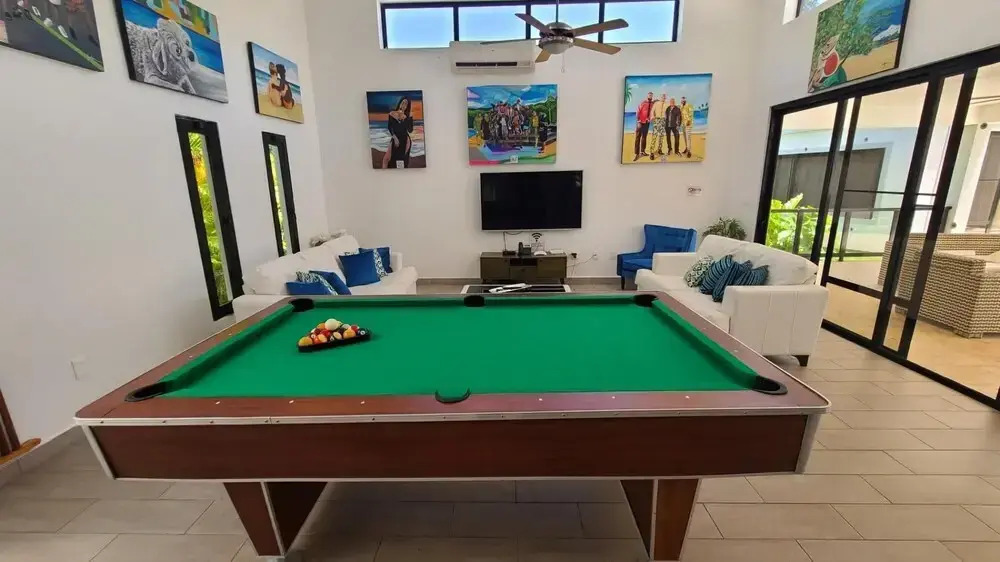 Bachelor s Heaven - Private and Spacious