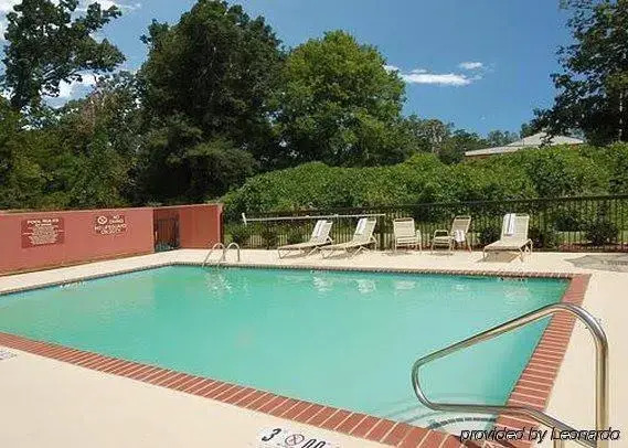 Sleep Inn & Suites