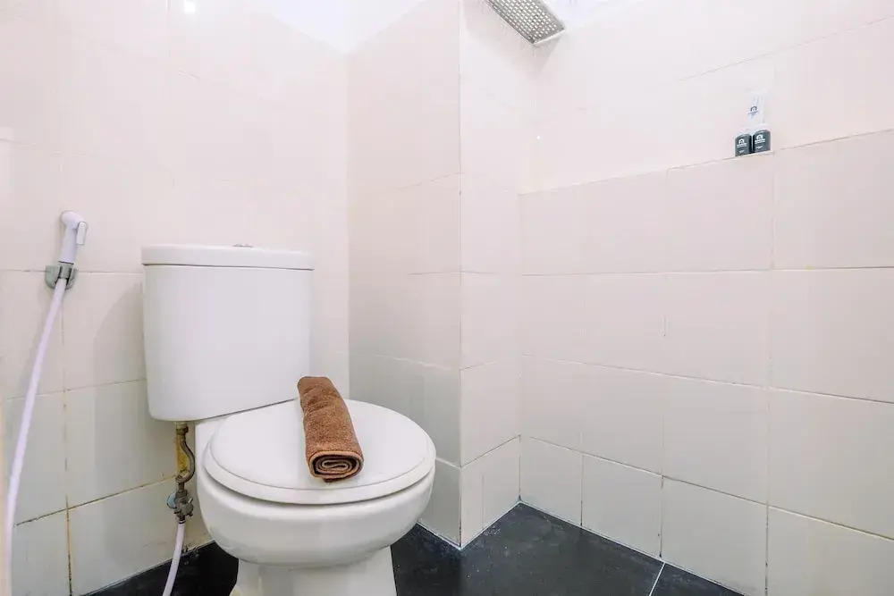 Modern Look 2Br At Bogor Valley Apartment