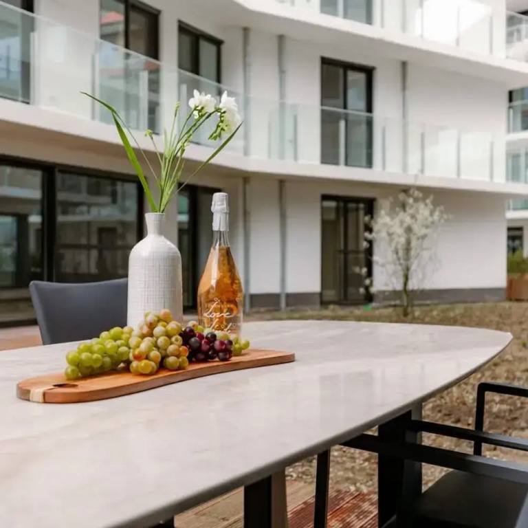 Cozy Ground-floor Apartment With Spacious Terrace