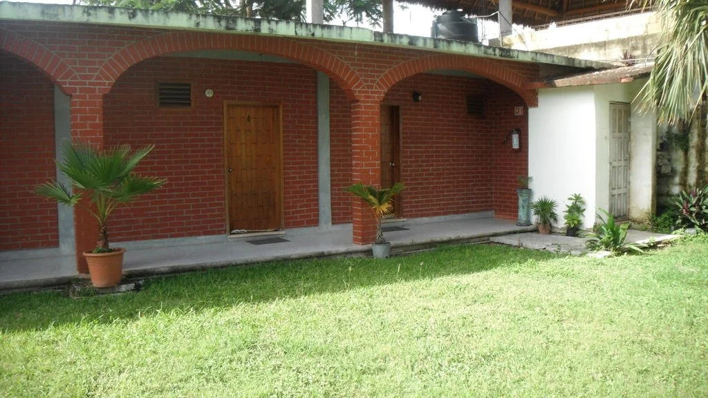 Hotel Flamboyanes