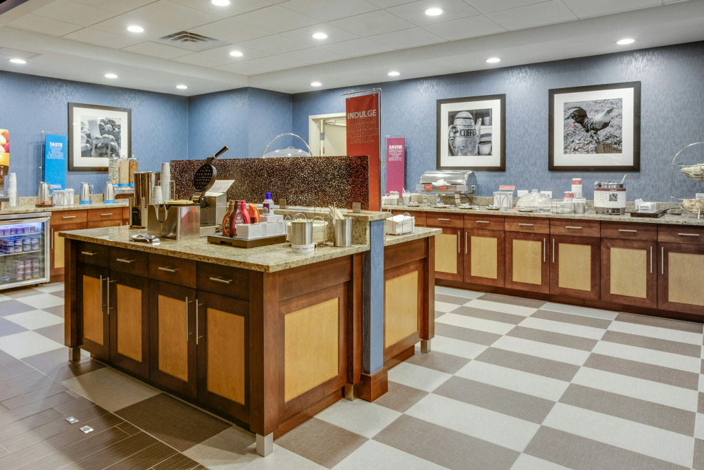 Hampton Inn & Suites Philadelphia/Bensalem